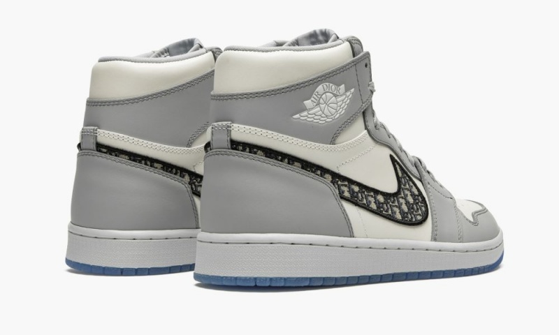 Nike Air Jordan 1 Retro High 'Dior' Miesten Kengät Valkoinen Harmaat | 826OJUFCZ