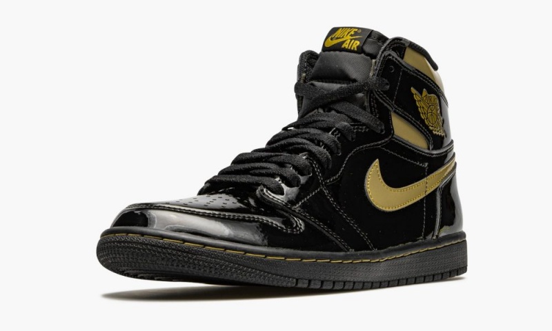 Nike Air Jordan 1 Retro High OG 'Black Metallic Gold' Miesten Kengät Mustat Metal Kultaiset | 648LSYOVX