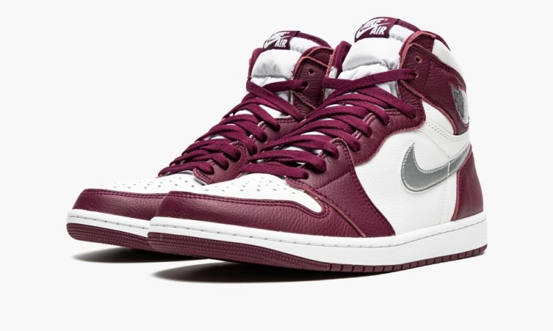 Nike Air Jordan 1 Retro High OG 'Bordeaux' Miesten Kengät Viininpunainen Valkoinen Metal Hopea | 901FEHCUY