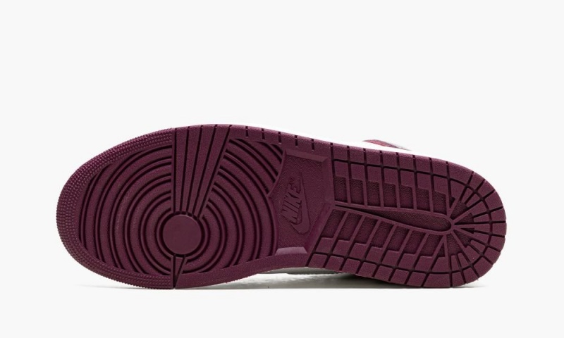 Nike Air Jordan 1 Retro High OG 'Bordeaux' Miesten Kengät Viininpunainen Valkoinen Metal Hopea | 901FEHCUY