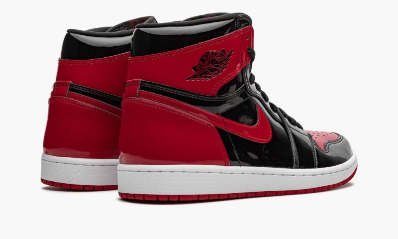 Nike Air Jordan 1 Retro High OG 'Bred Kiiltonahka' Miesten Kengät Mustat Valkoinen Punainen | 504HMXRSP