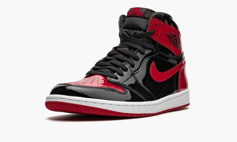 Nike Air Jordan 1 Retro High OG 'Bred Kiiltonahka' Miesten Kengät Mustat Valkoinen Punainen | 504HMXRSP
