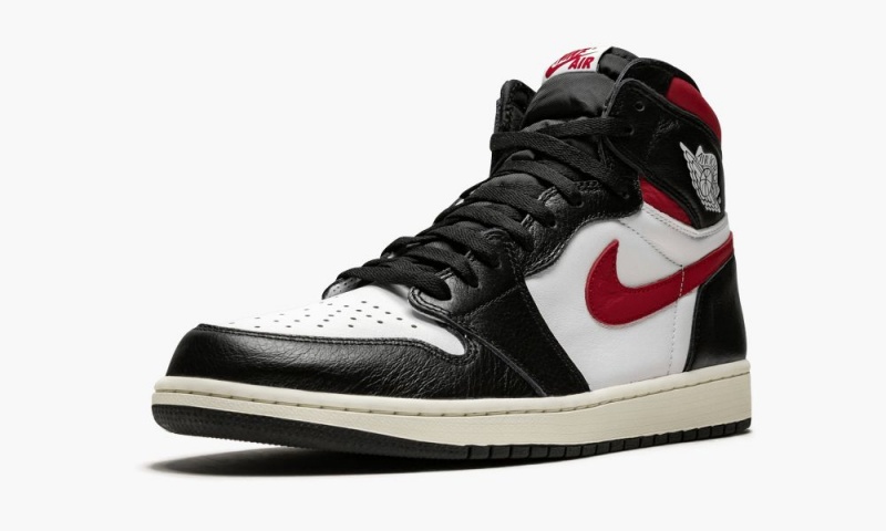 Nike Air Jordan 1 Retro High OG 'Gym Red' Miesten Kengät Mustat Valkoinen Punainen | 783CDBKEY