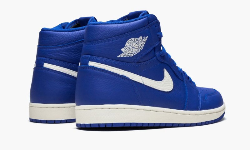 Nike Air Jordan 1 Retro High OG 'Hyper Royal' Miesten Kengät Kuninkaallinen Sininen | 384XDZHIM