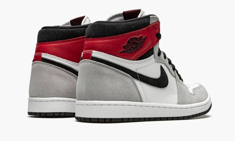 Nike Air Jordan 1 Retro High OG 'Light Smoke Grey' Miesten Kengät Valkoinen Mustat Vaaleanharmaat | 894DTSHGM