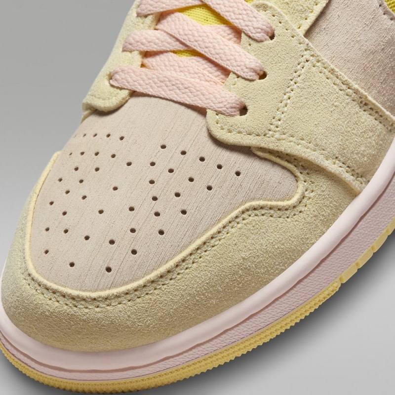 Nike Air Jordan 1 Zoom CMFT 2 Naisten Kengät Vaaleankeltainen | 263UANLOD
