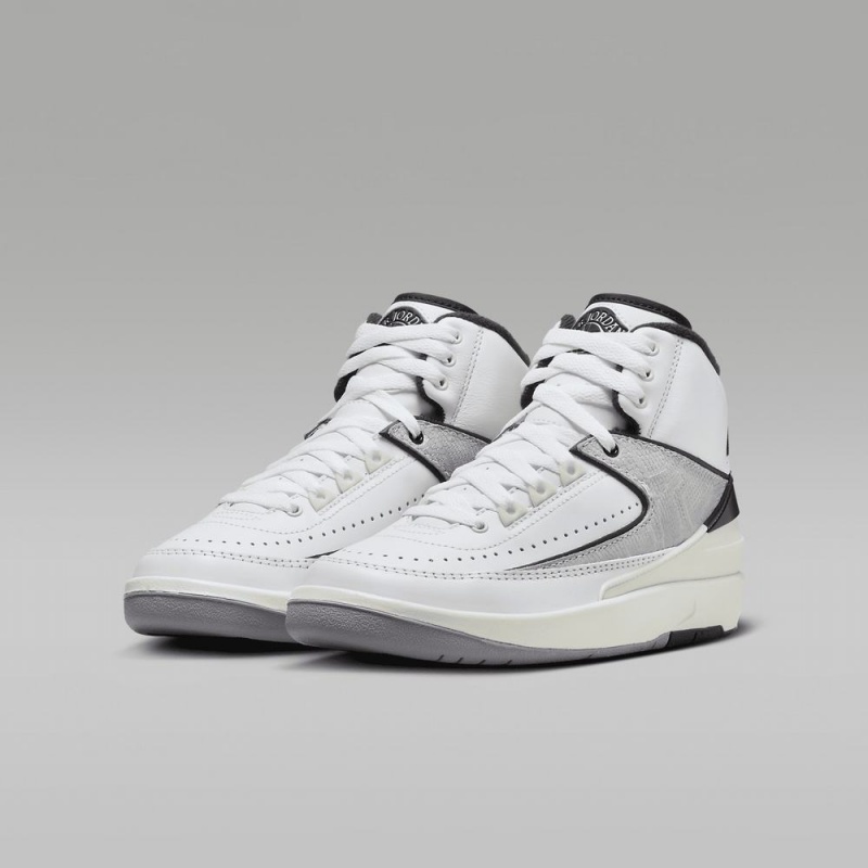 Nike Air Jordan 2 Retro 