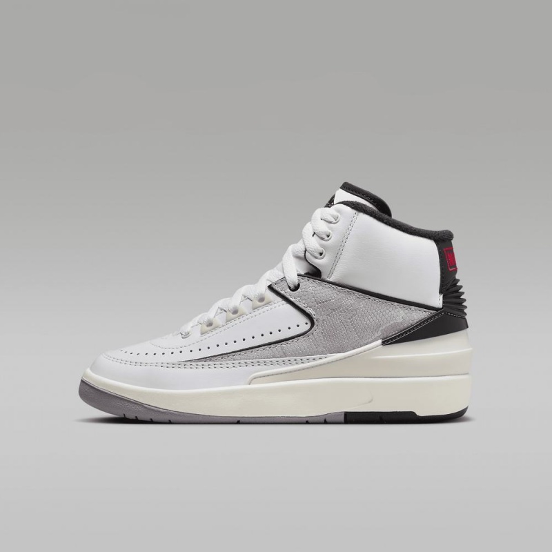Nike Air Jordan 2 Retro \