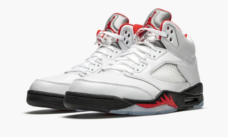 Nike Air Jordan 5 Retro 'Fire Red Silver Tongue 2020' Miesten Kengät Valkoinen Punainen Mustat | 083QHNOWZ