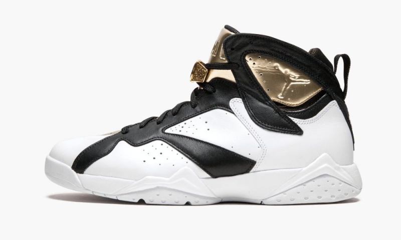 Nike Air Jordan 7 Retro C&C 'Champagne' Miesten Kengät Valkoinen Metal Kultaiset Mustat | 267XPSOIC