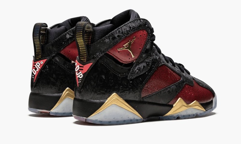Nike Air Jordan 7 Retro DB BG 'Doernbecher' Lasten Kengät Mustat Metal Kultaiset | 632RKXWEZ