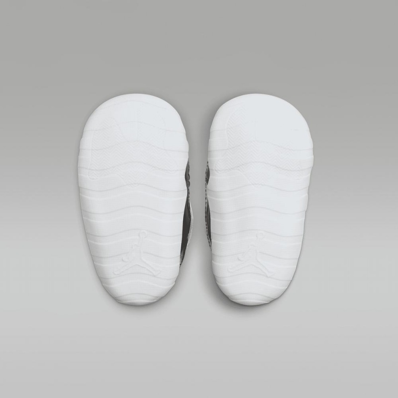 Nike Jordan 11 Lasten Kengät Valkoinen Mustat Metal Kultaiset | 065PZVUIL