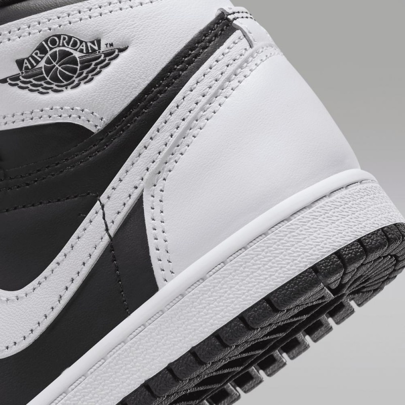 Nike Jordan 1 Retro High OG 